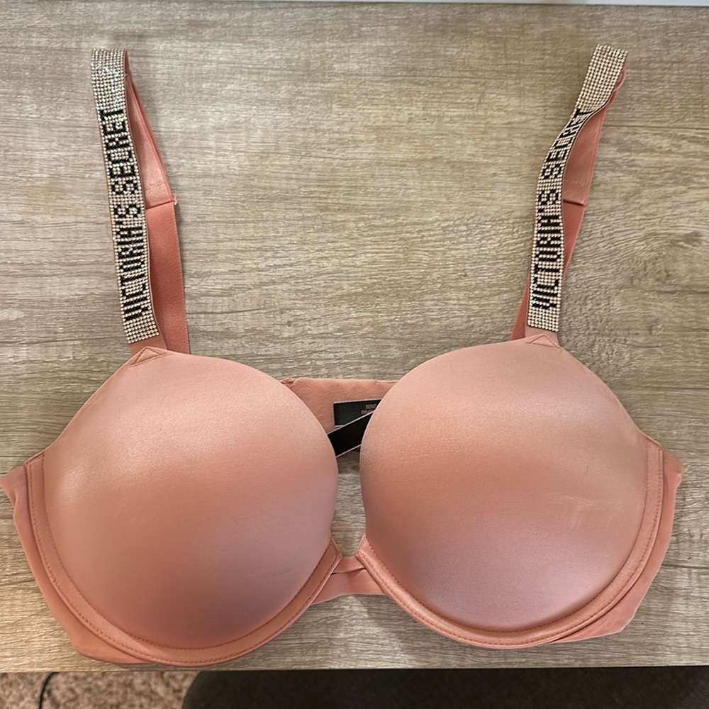 Victorias Secret Very Sexy Push Up Bra | Size 36D